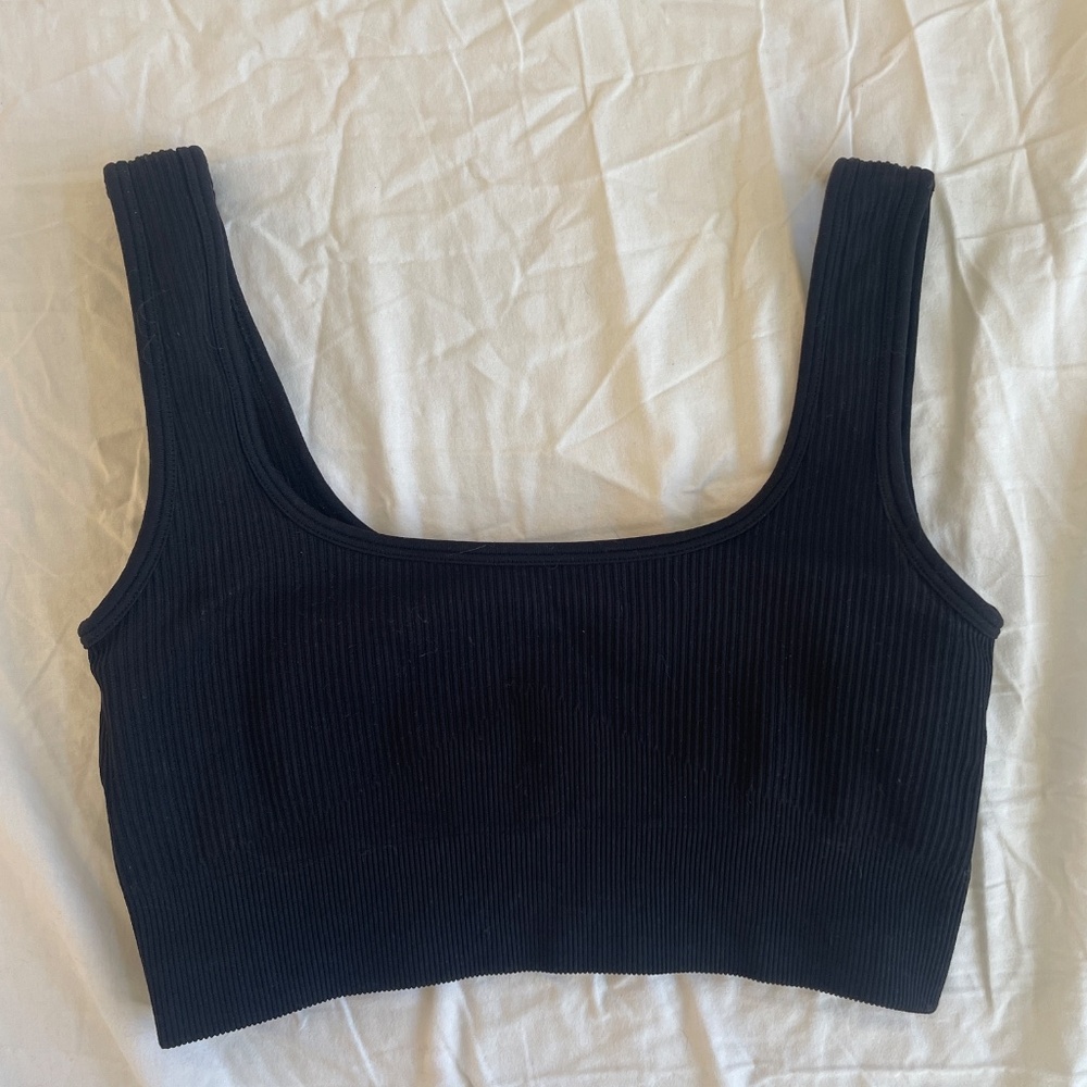 2 Ribbed Tanks - Picture 2 of 3